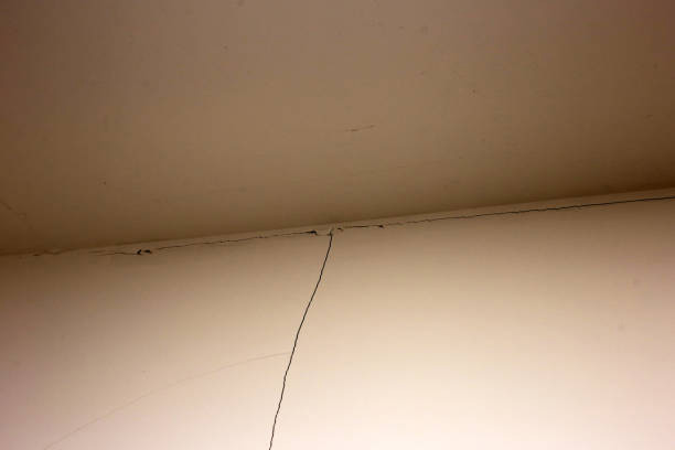 Ceiling Line Cracks
